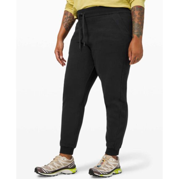 Lululemon Scuba Jogger Black Size 4 W5CVAS